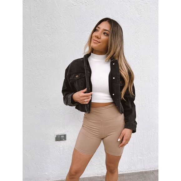 ✨Rachel Zoe Tan Biker Sz Small Shorts✨ - Picture 1 of 5
